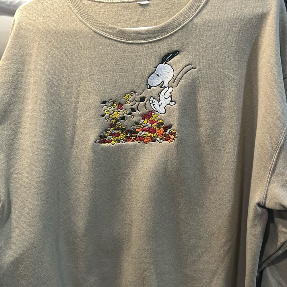 Embroidered sweatshirt